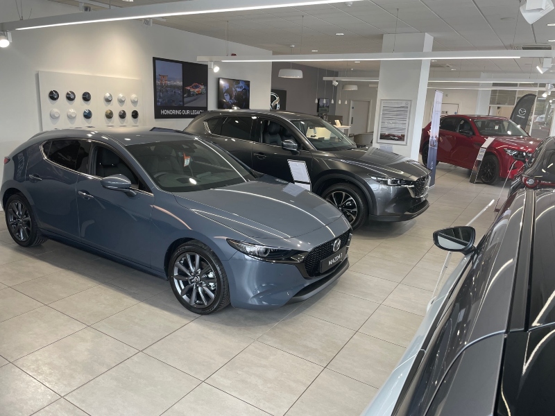 Showroom Stoneacre Mazda Doncaster