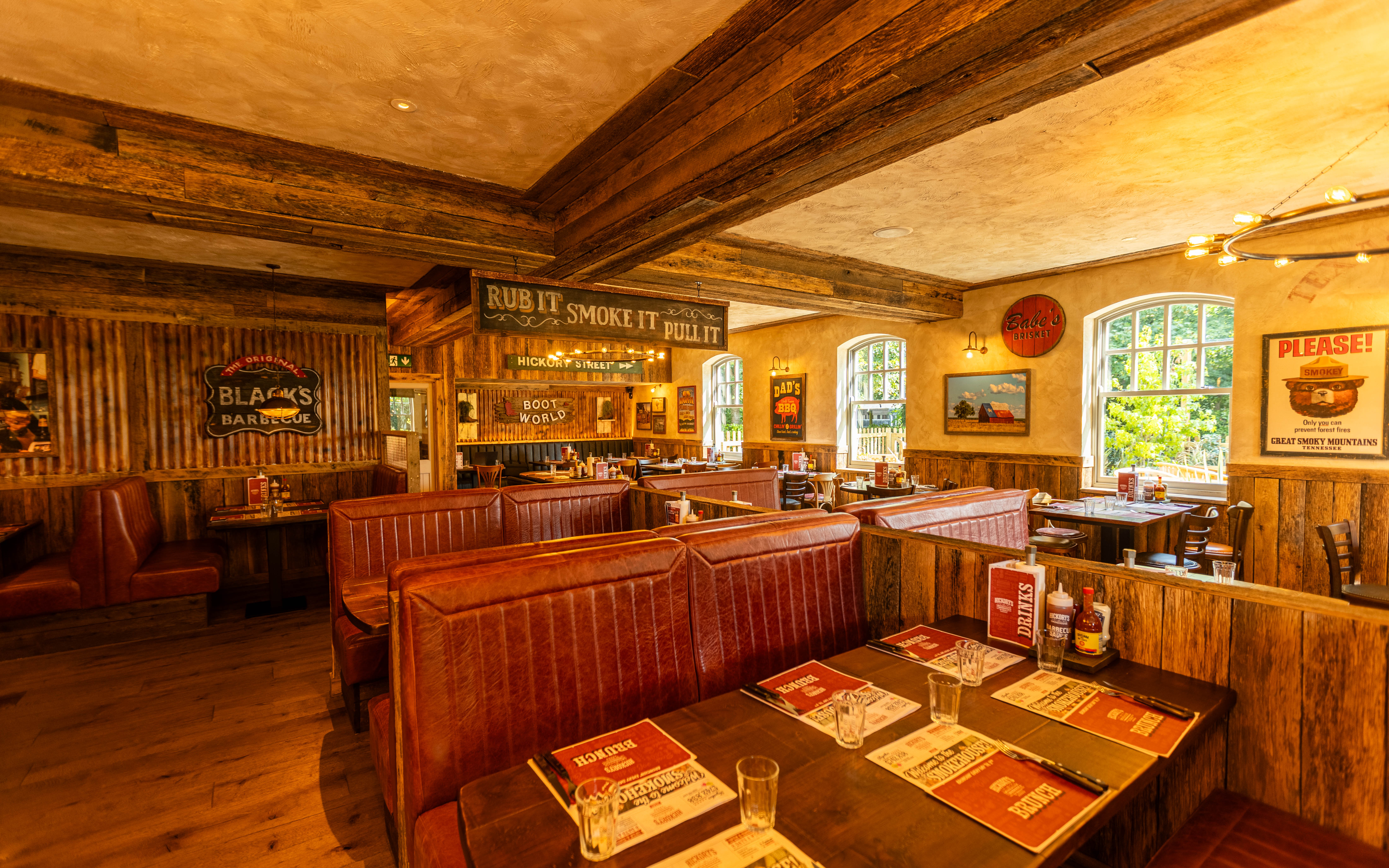 Hickory's Smokehouse Gateacre - BBQ Smokehouse