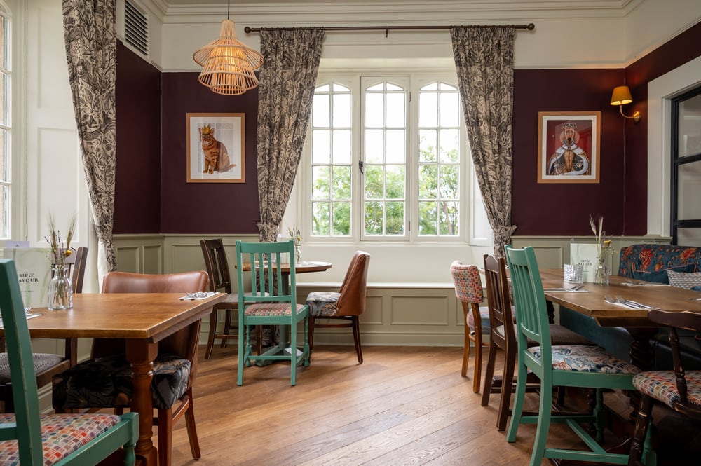 Images Royal Inn Hotel