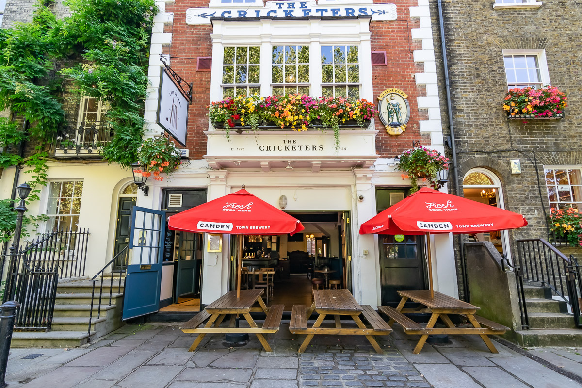 Cricketers Exterior