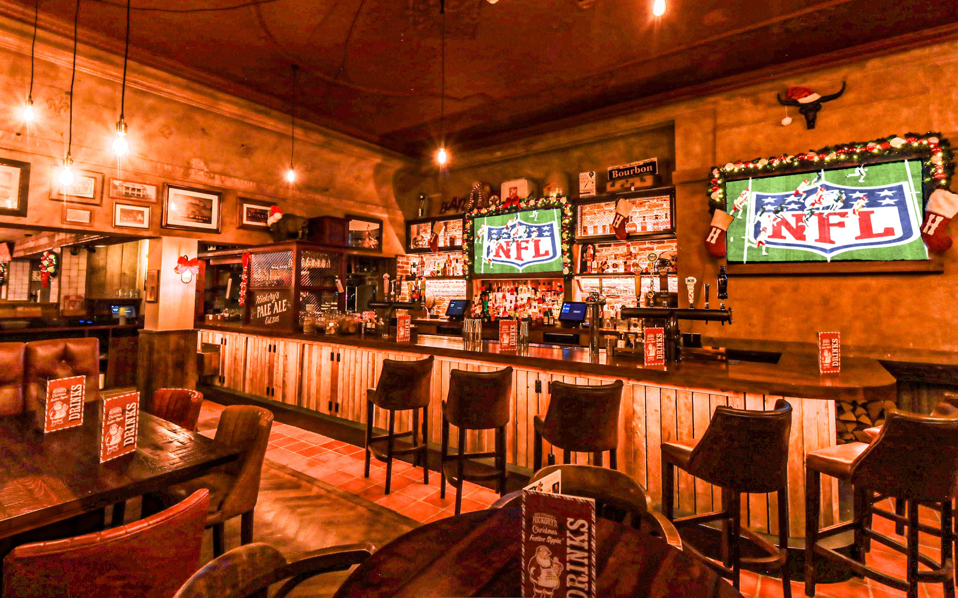 Hickory's Smokehouse Castle Bromwich - Bar Area