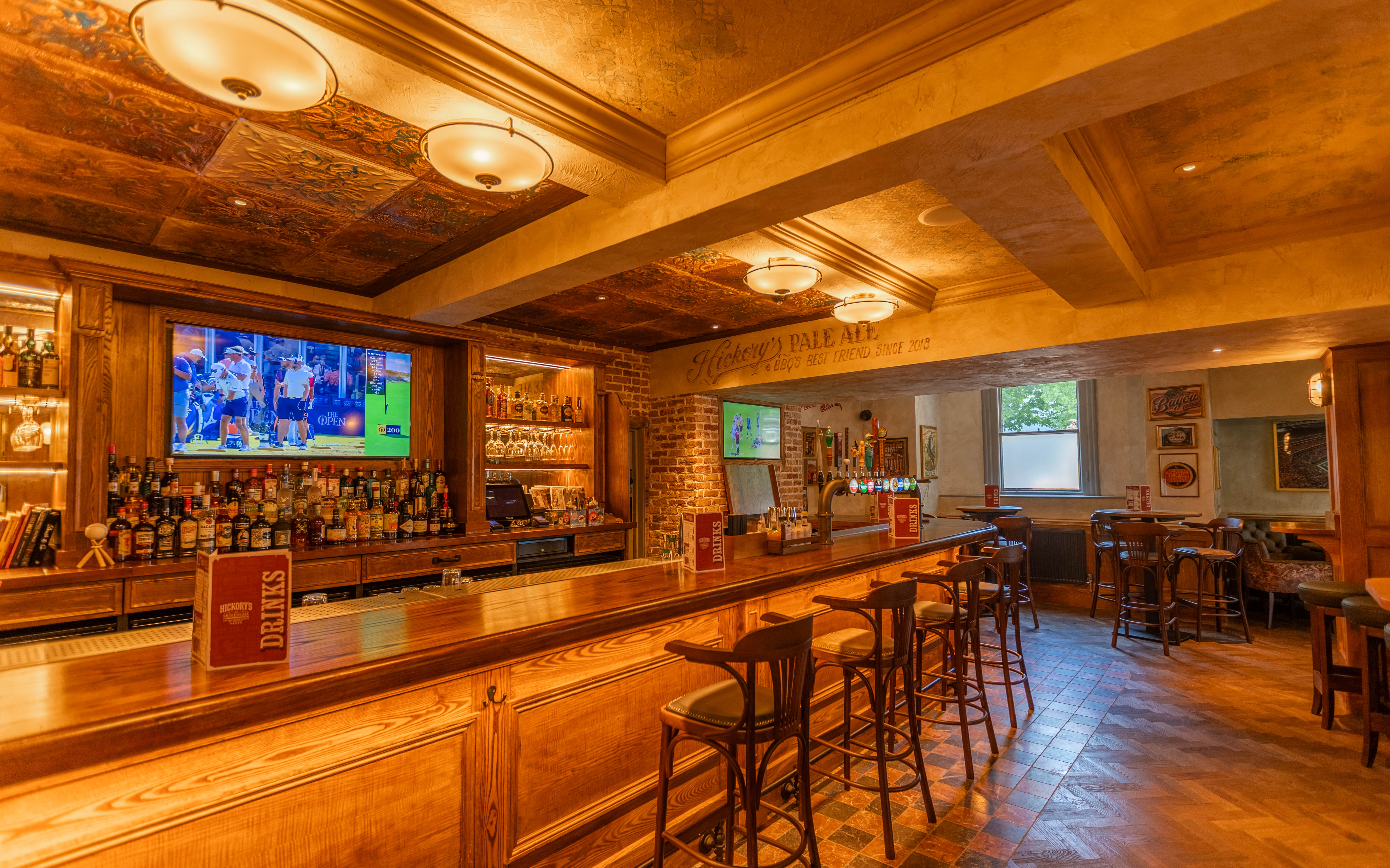 Hickory's Smokehouse Gateacre - Neighbourhood Bar