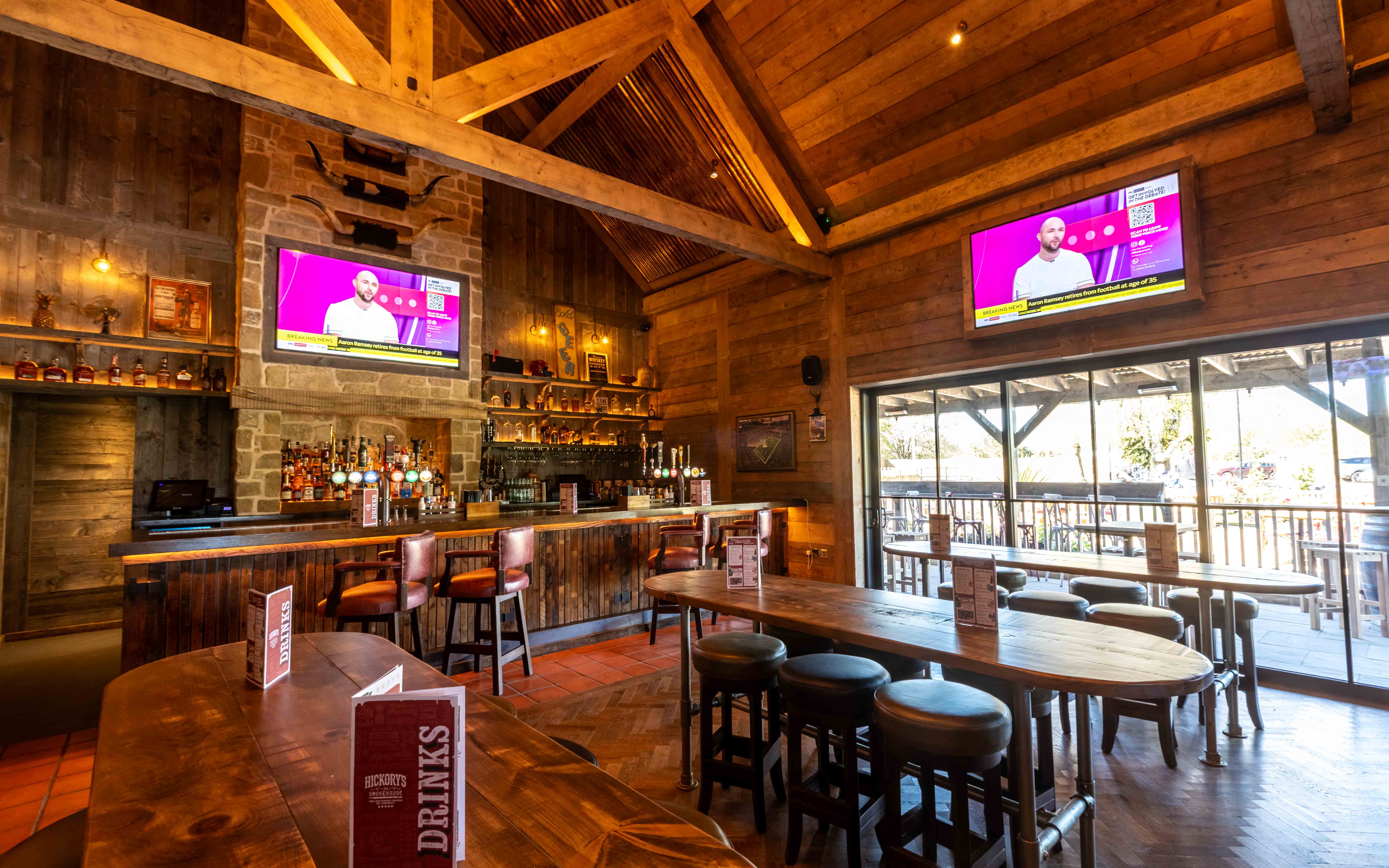 Hickory's Smokehouse Letchworth - Neighbourhood Bar