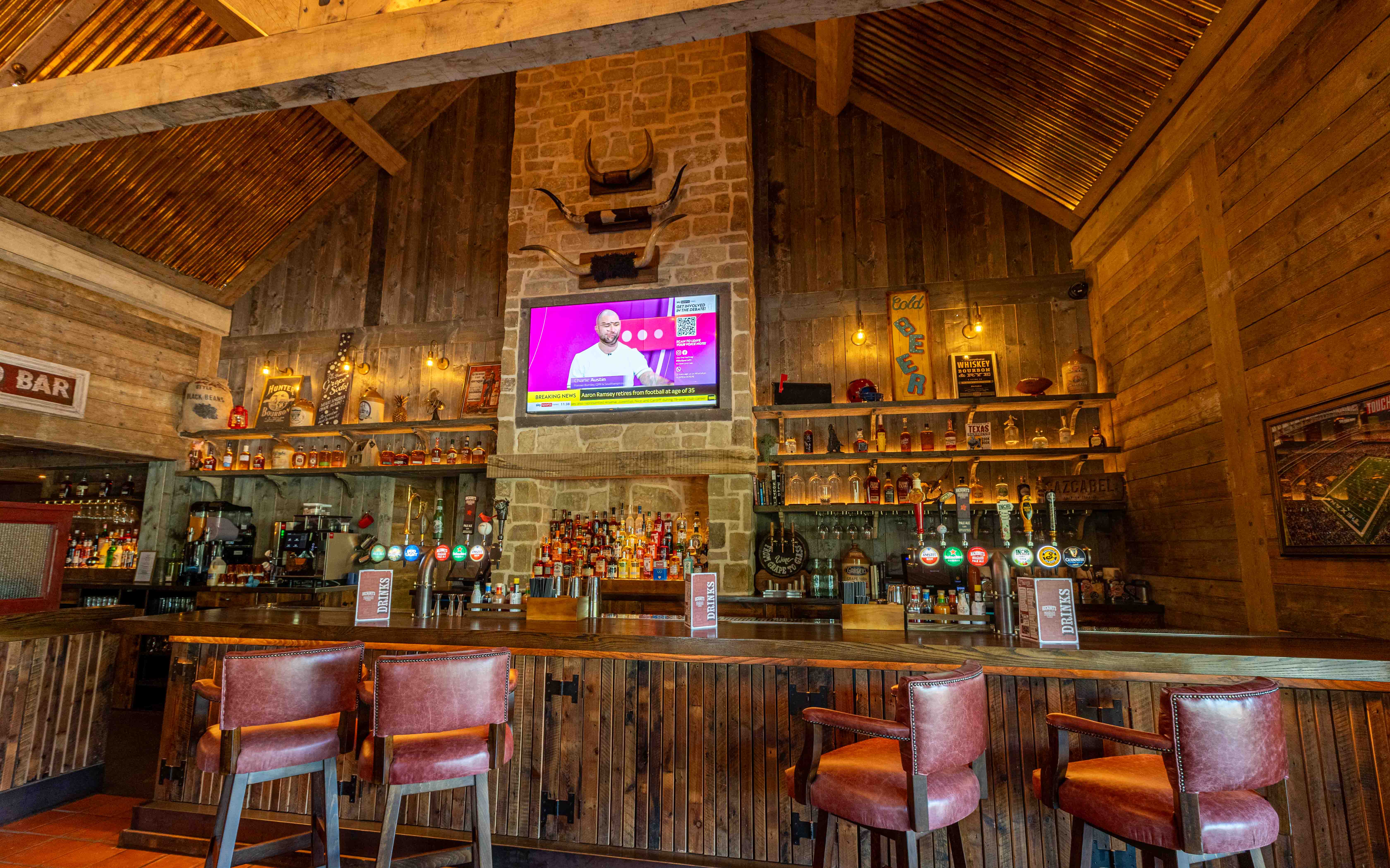 Hickory's Smokehouse Letchworth - Neighbourhood Bar