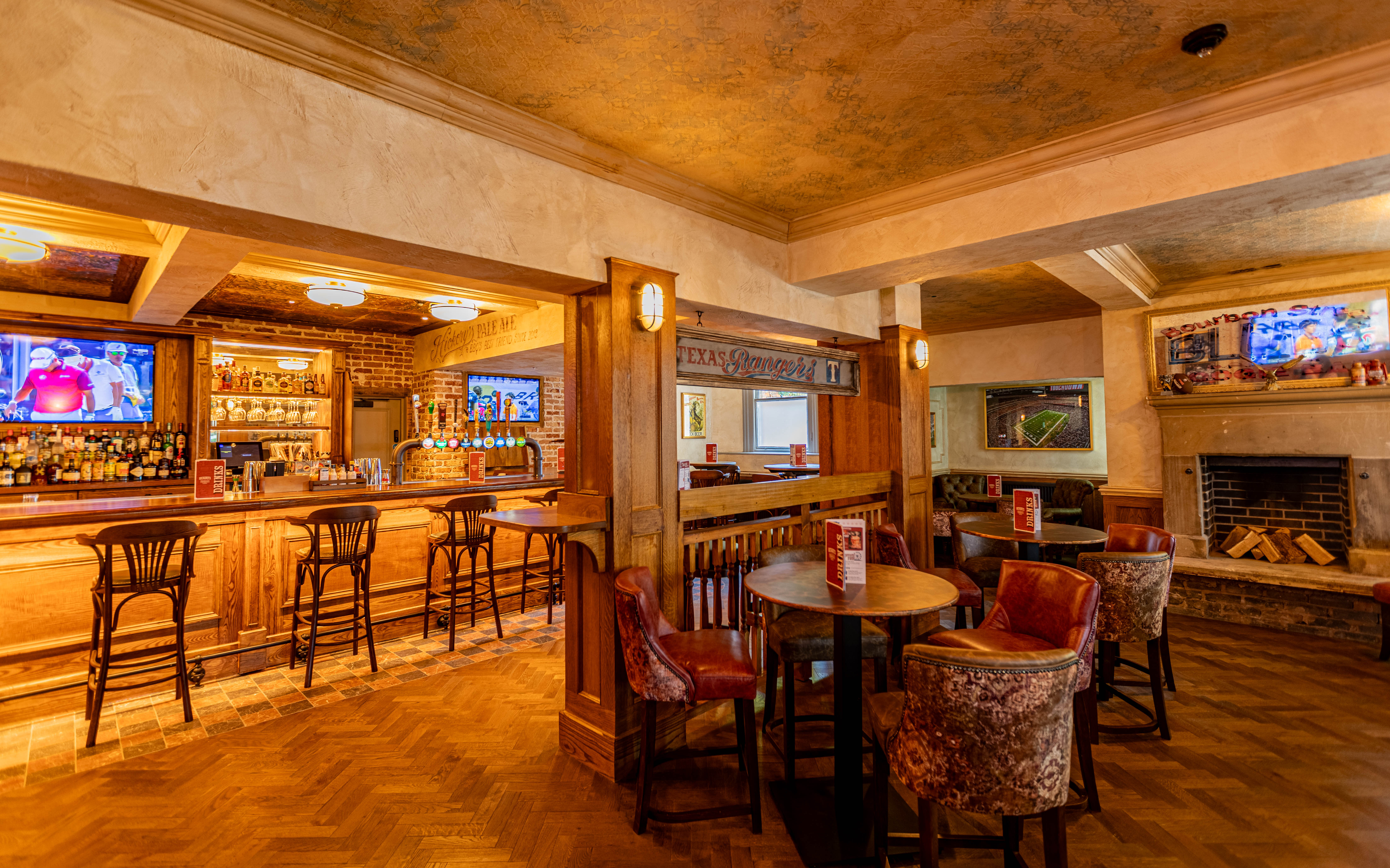Hickory's Smokehouse Gateacre - Neighbourhood bAR