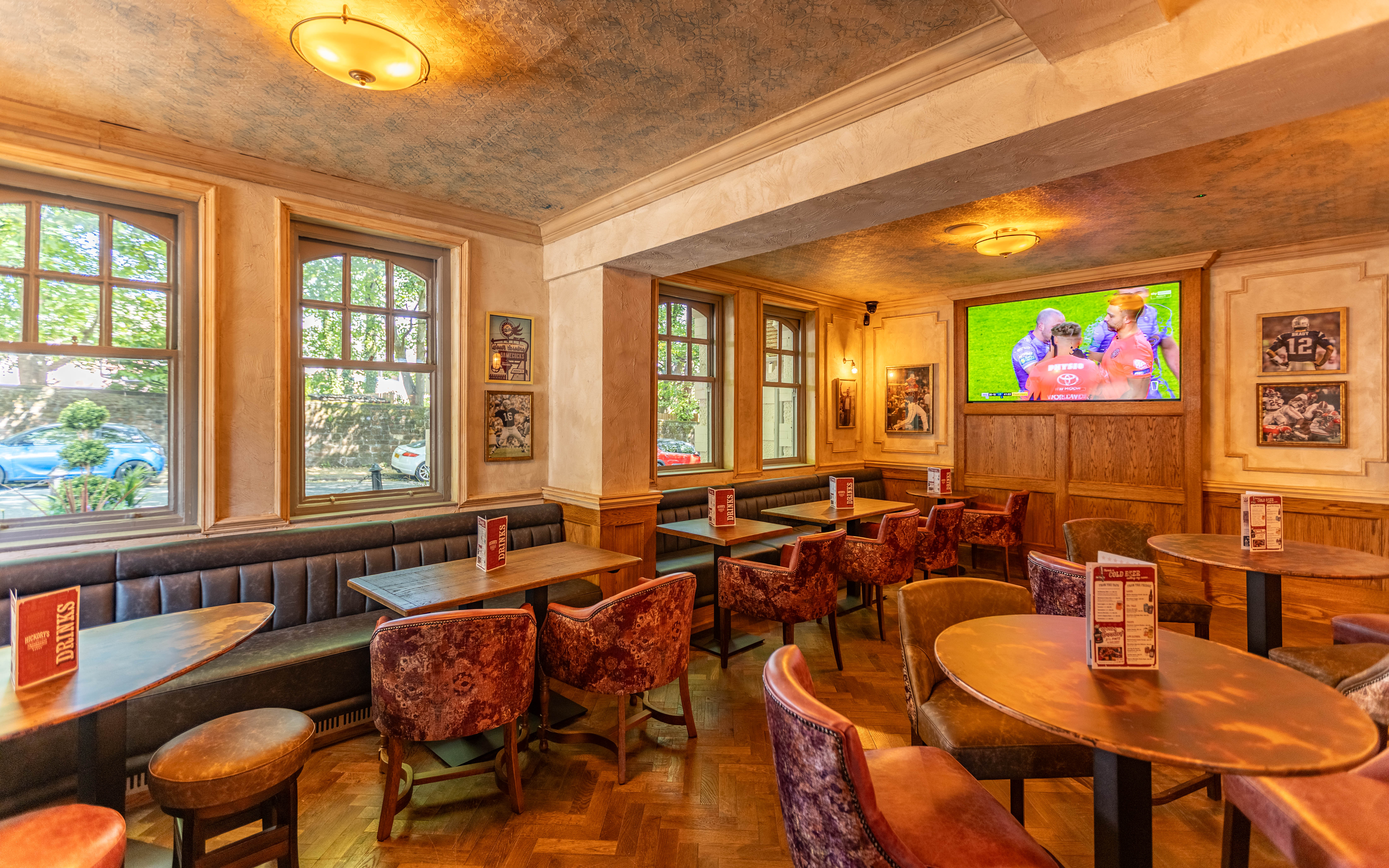 Hickory's Smokehouse Gateacre - Neighbourhood Bar