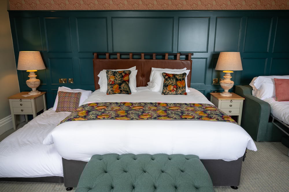 Images Royal Inn Hotel