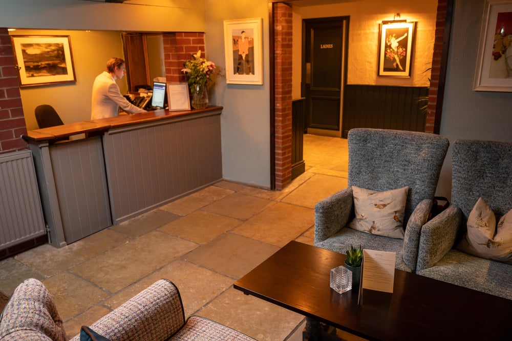 Images Riverside Hotel