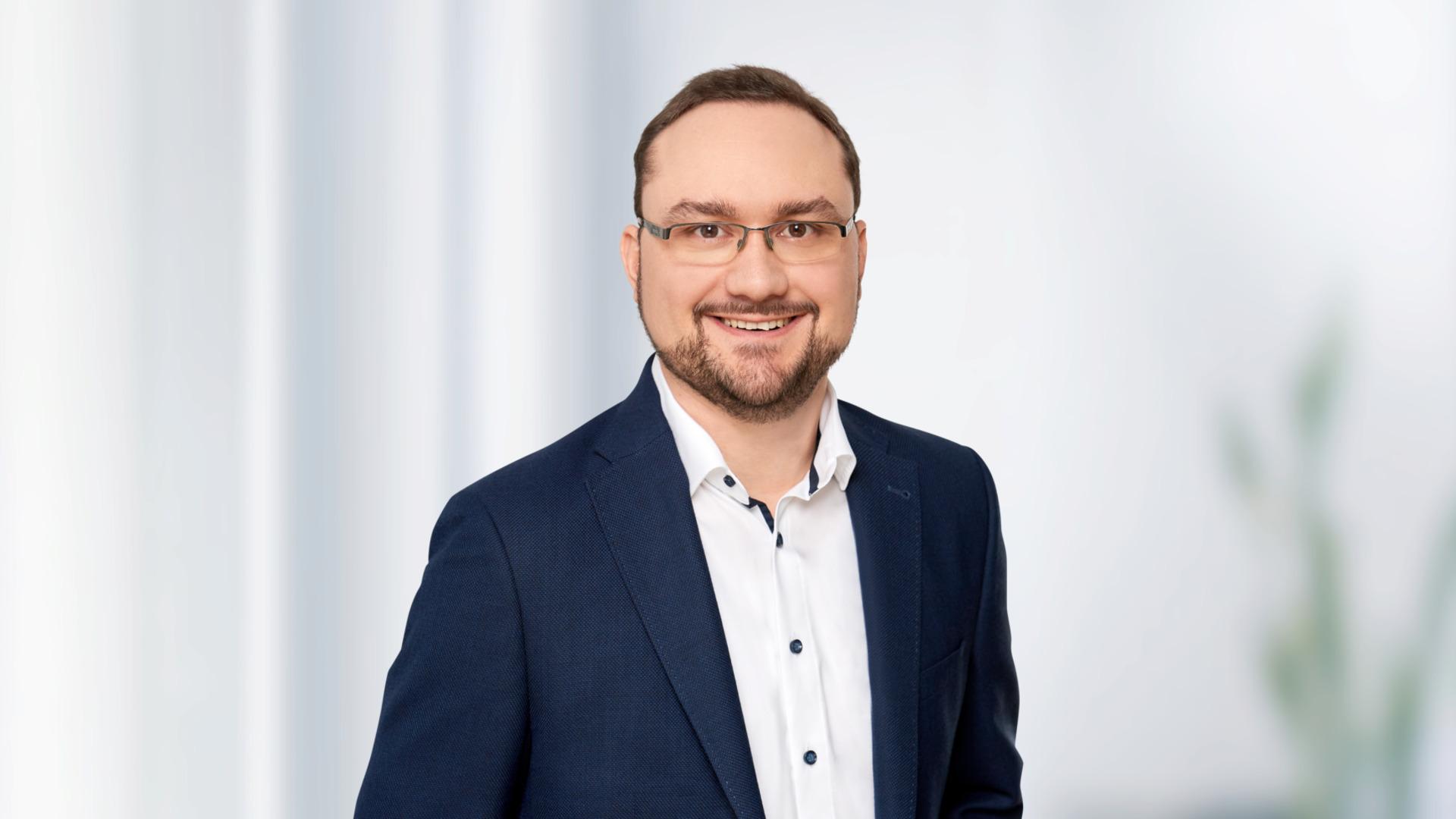 HUK-COBURG Versicherung Wolfgang Schebesta in Landshut - Nikola in Landshut - Logo