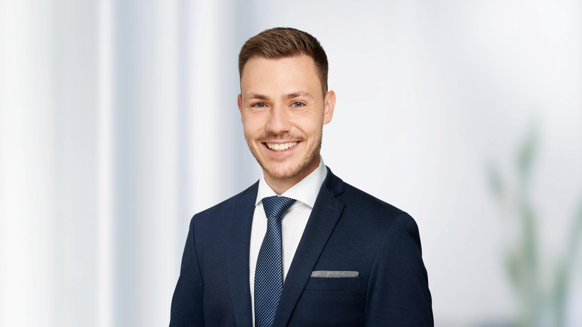 HUK-COBURG Versicherung Luca Marshall in Wittlich in Wittlich - Logo
