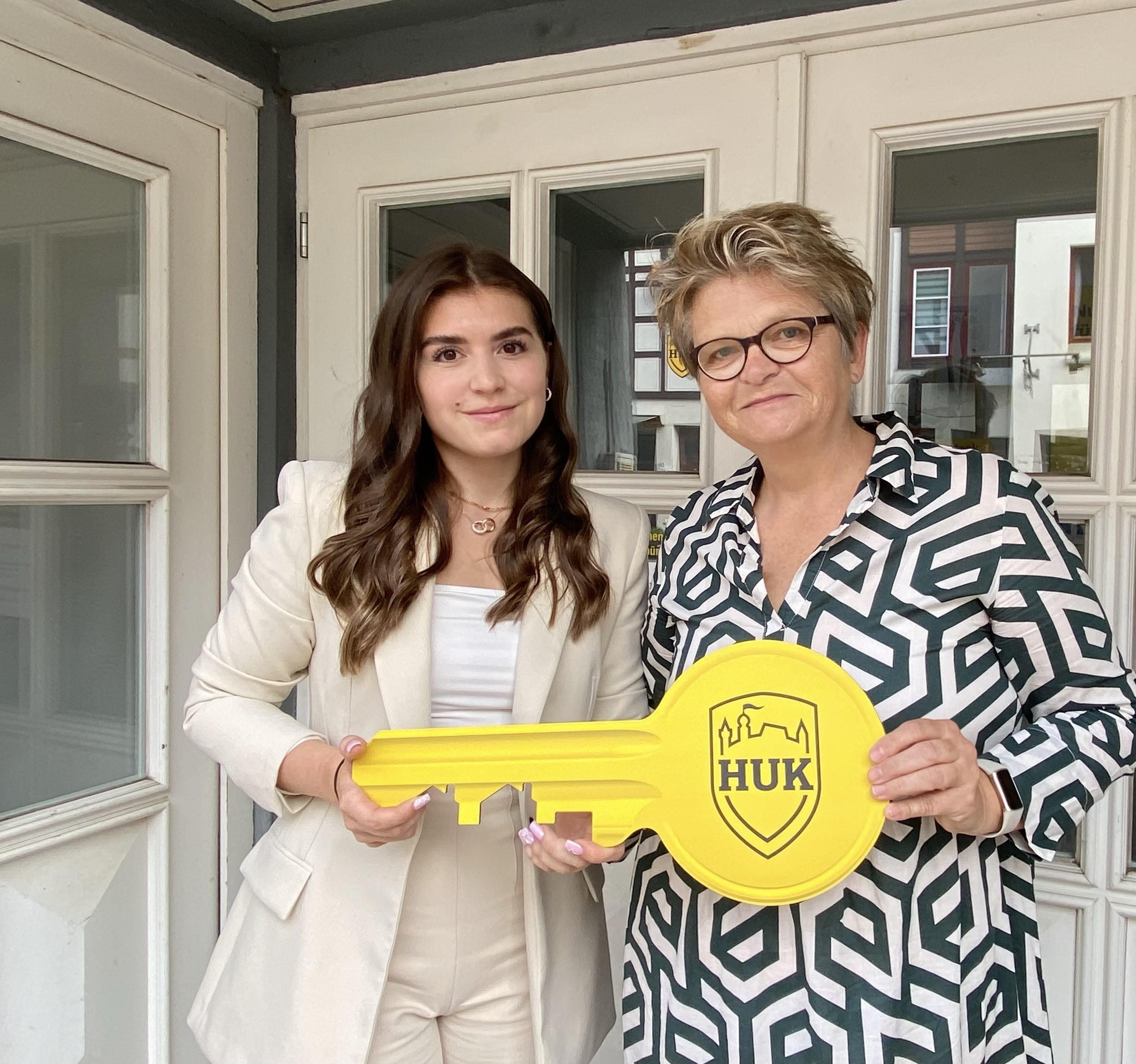 Bilder HUK-COBURG Versicherung Christina Fuchs in Rotenburg
