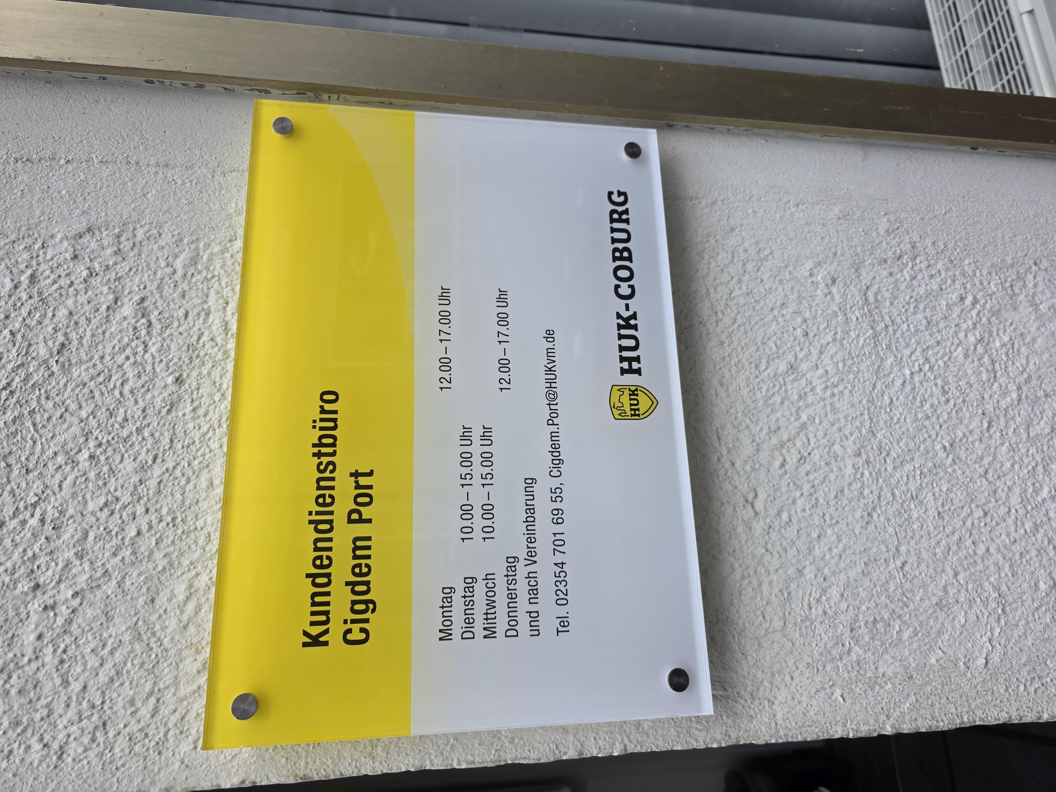 Bilder HUK-COBURG Versicherung Cigdem Port in Meinerzhagen