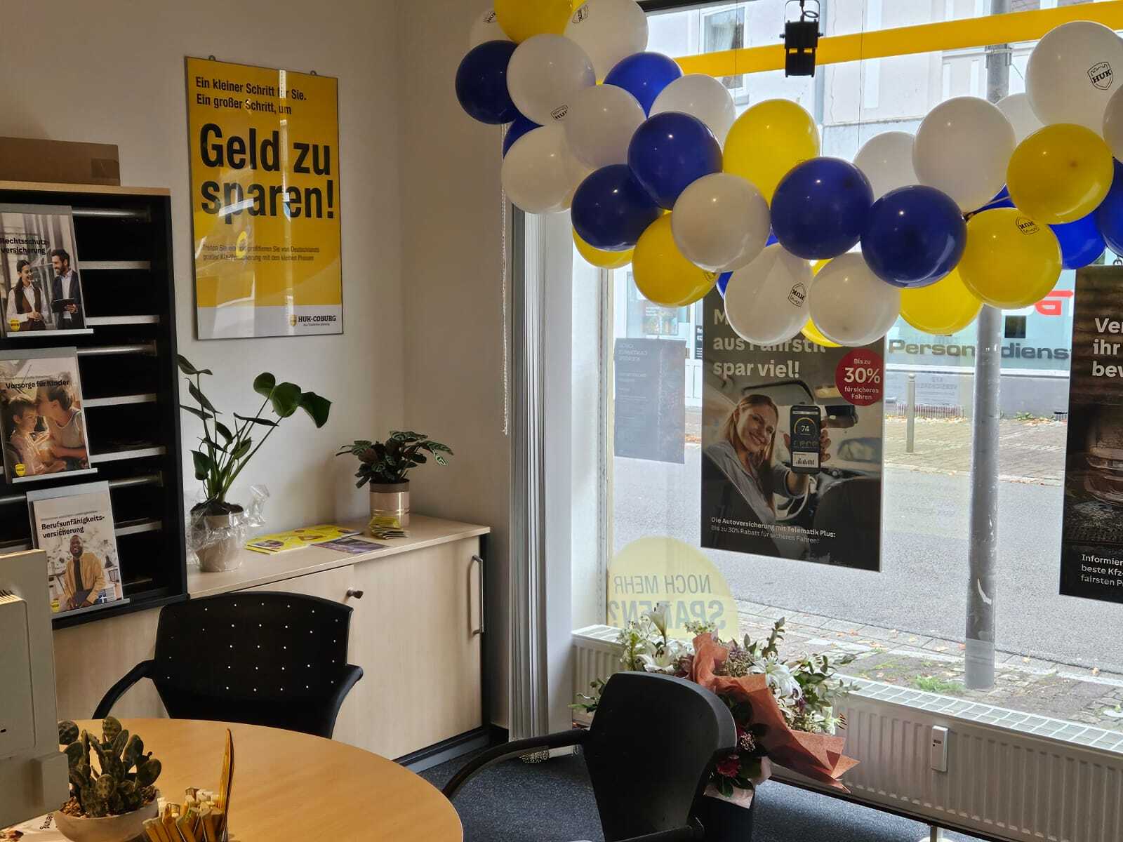 Bilder HUK-COBURG Versicherung Cigdem Port in Meinerzhagen