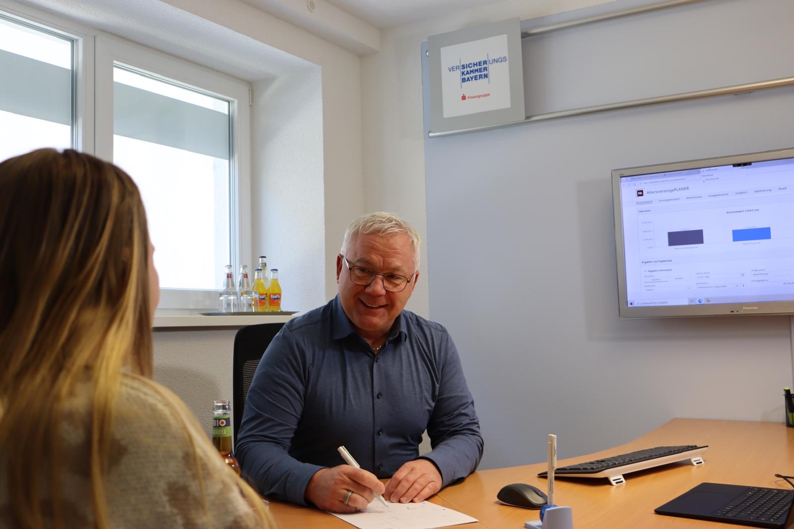 Bild 2 Versicherungskammer Bayern - Versicherungsbüro Baumbach GmbH & Co. KG in Ostheim