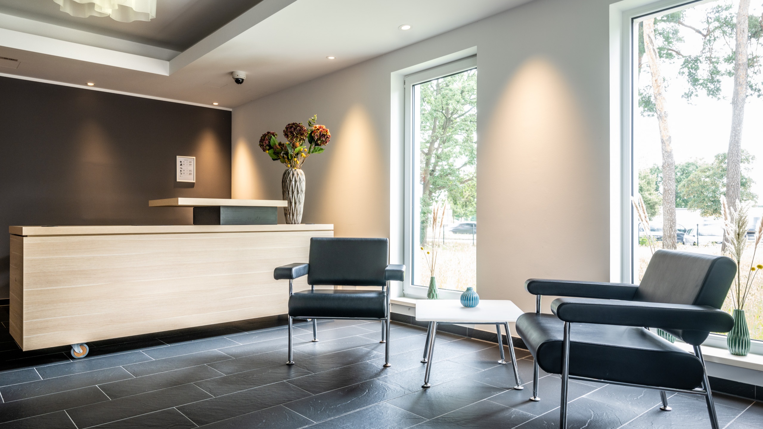 Serways Hotel Bruchsal West, An der Autobahn A5 in Forst