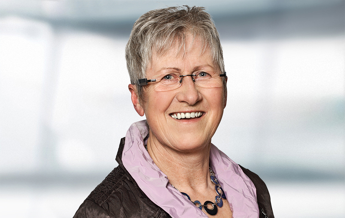 Kundenbild groß 1 Itzehoer Versicherungen: Ellen Rasmussen