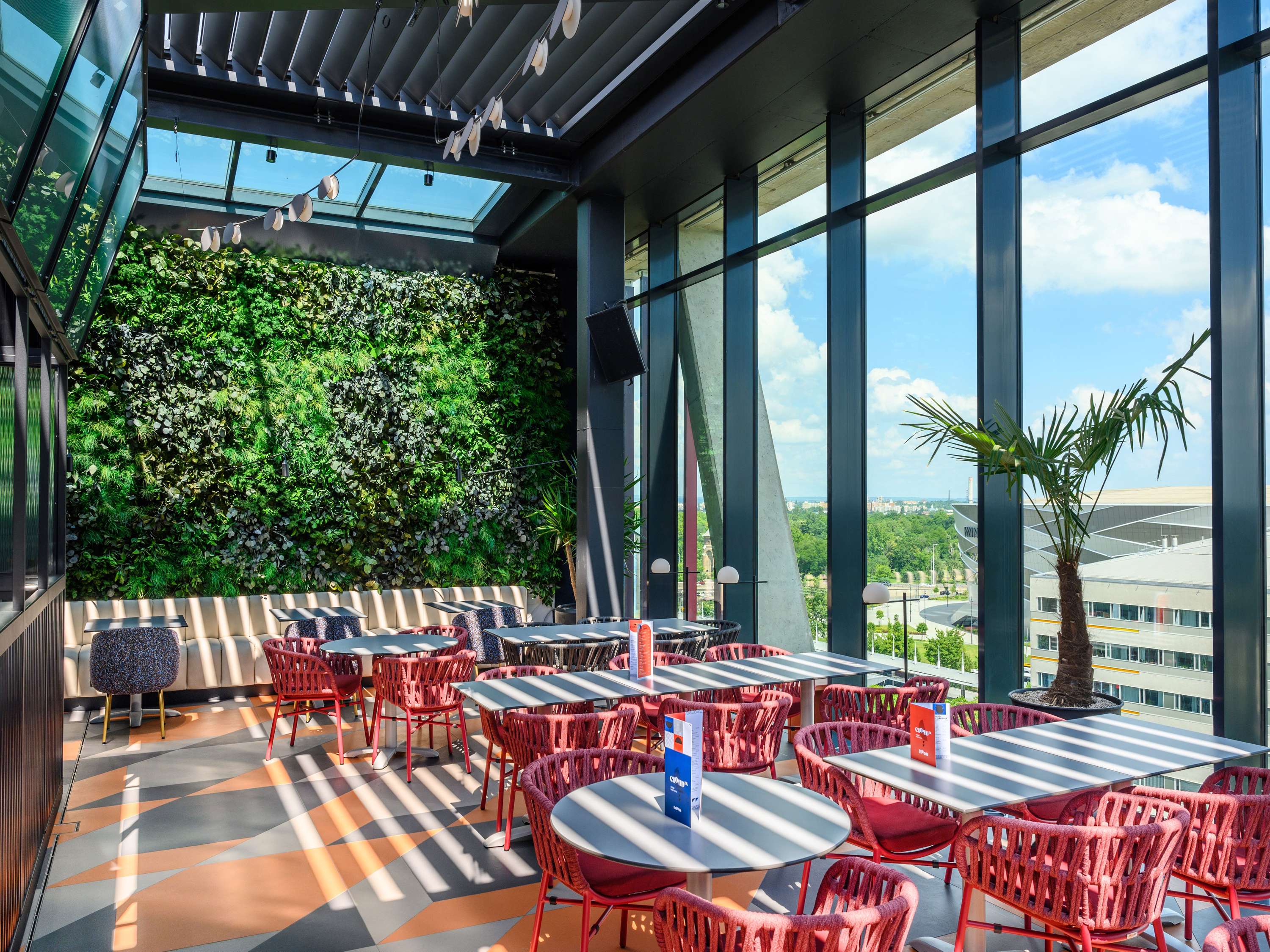 Images Cloud IX Skybar