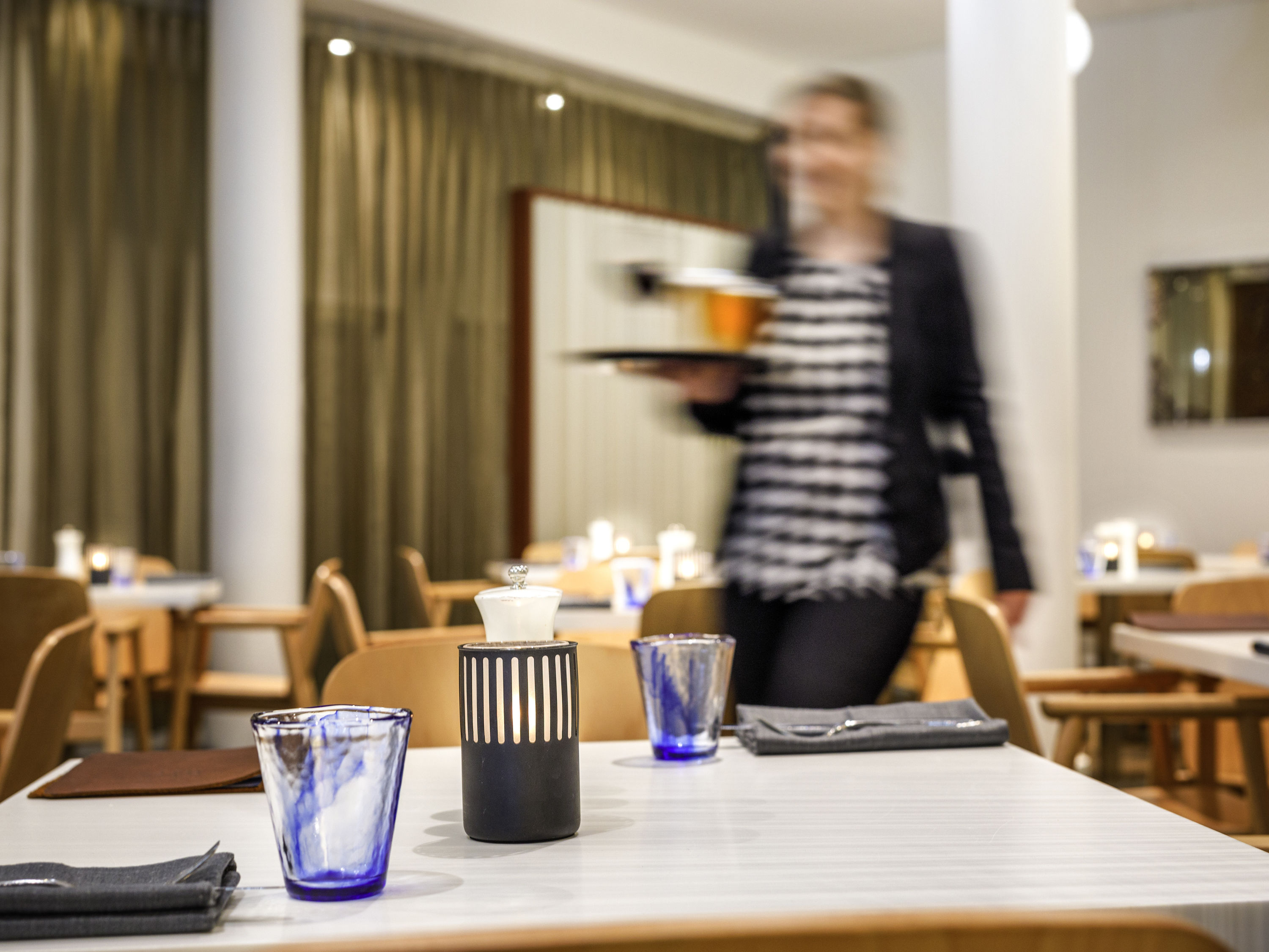 Images THOMAS ST. KITCHEN & BAR