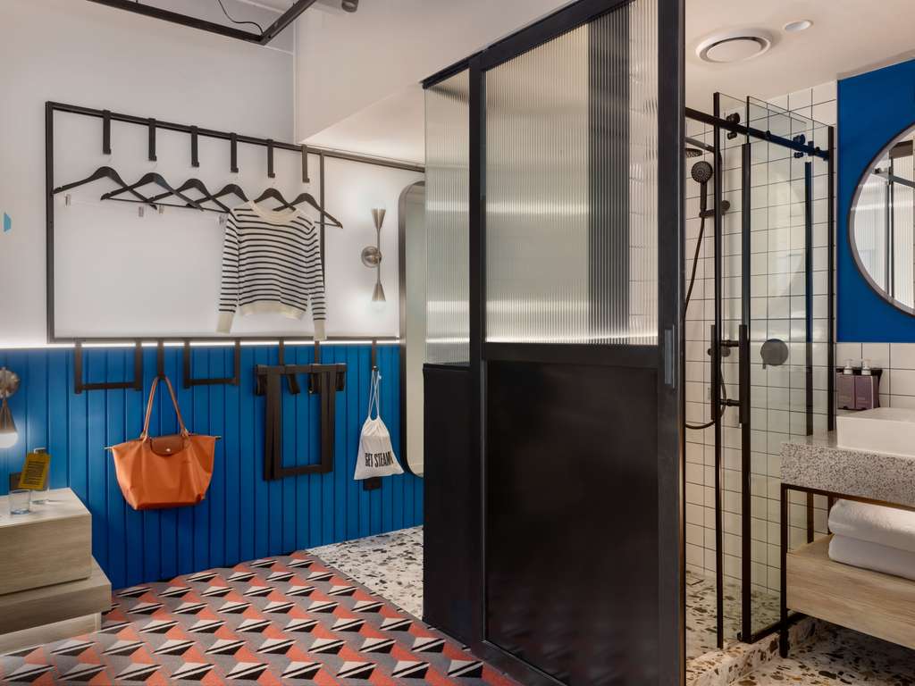 Images TRIBE Auckland Fort Street