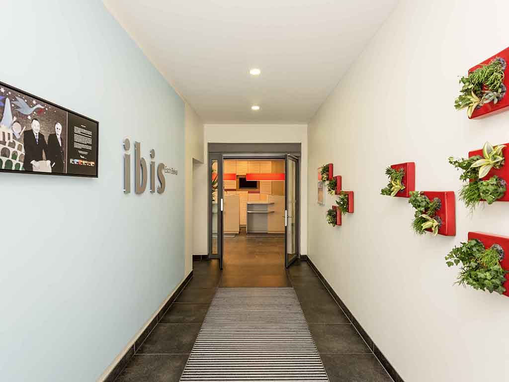 Images ibis Esch Belval