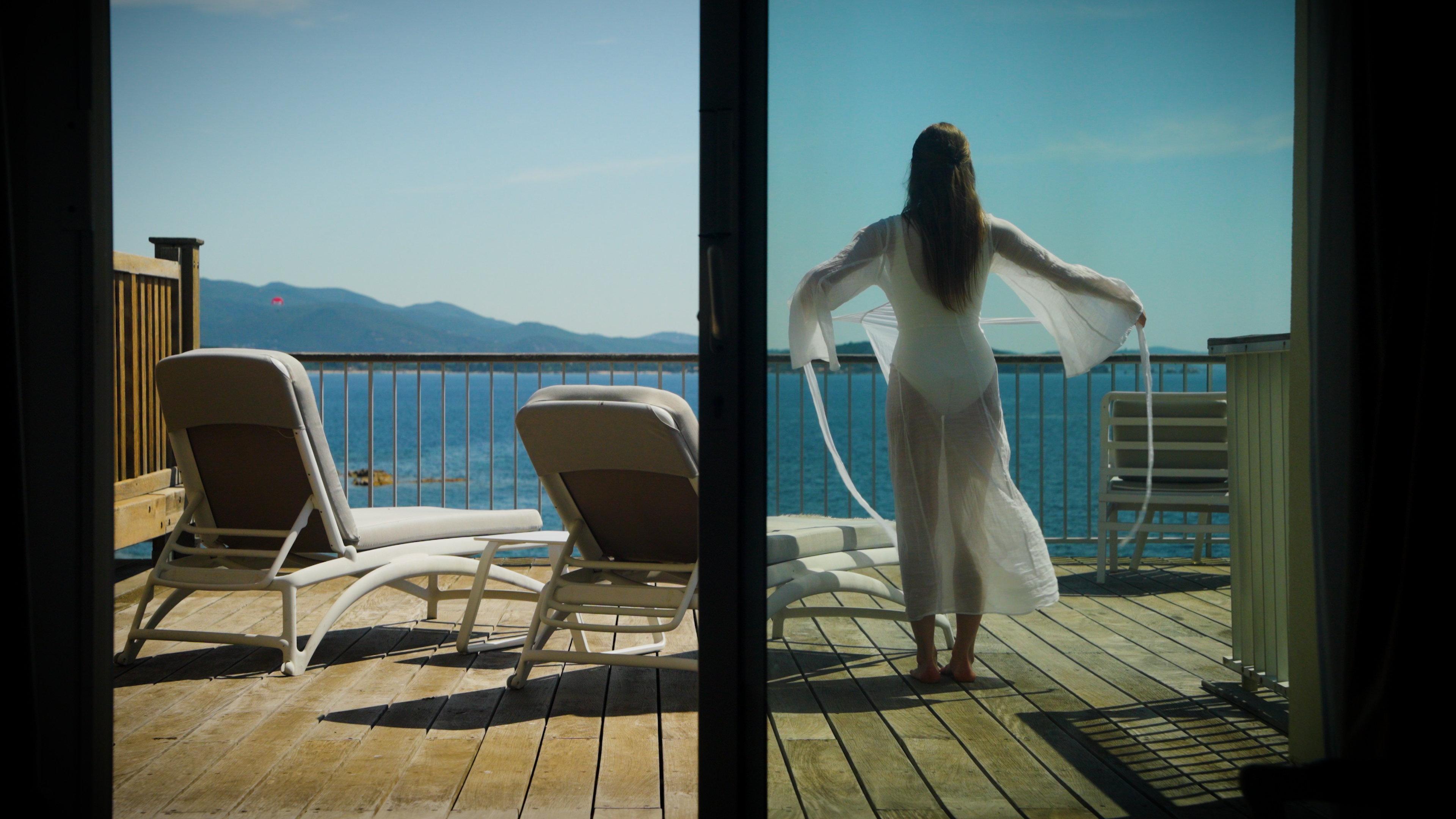 Réveillez-vous face à la Méditerranée et profitez d'un séjour placé sous le signe de la sérénité. Depuis votre terrasse, admirez une vue exceptionnelle sur le golfe d'Ajaccio. Réveillez-vous face à la Méditerranée et profitez d'un séjour placé sous le signe de la sérénité. Depuis votre terrasse, admirez une vue exceptionnelle sur le golfe d'Ajaccio.
