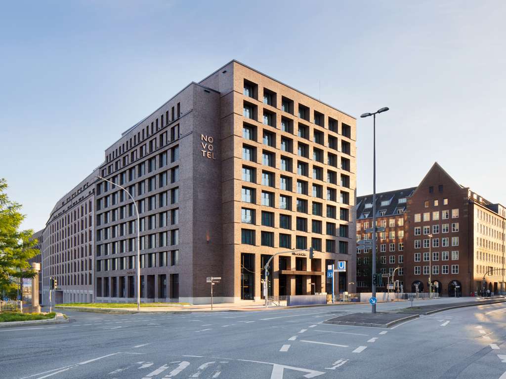 Novotel Hamburg Central Station, Steinstrasse 1 in Hamburg