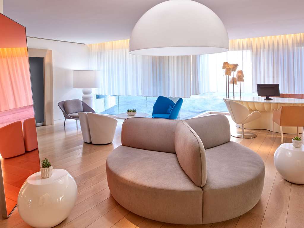 Mondrian Los Angeles Image