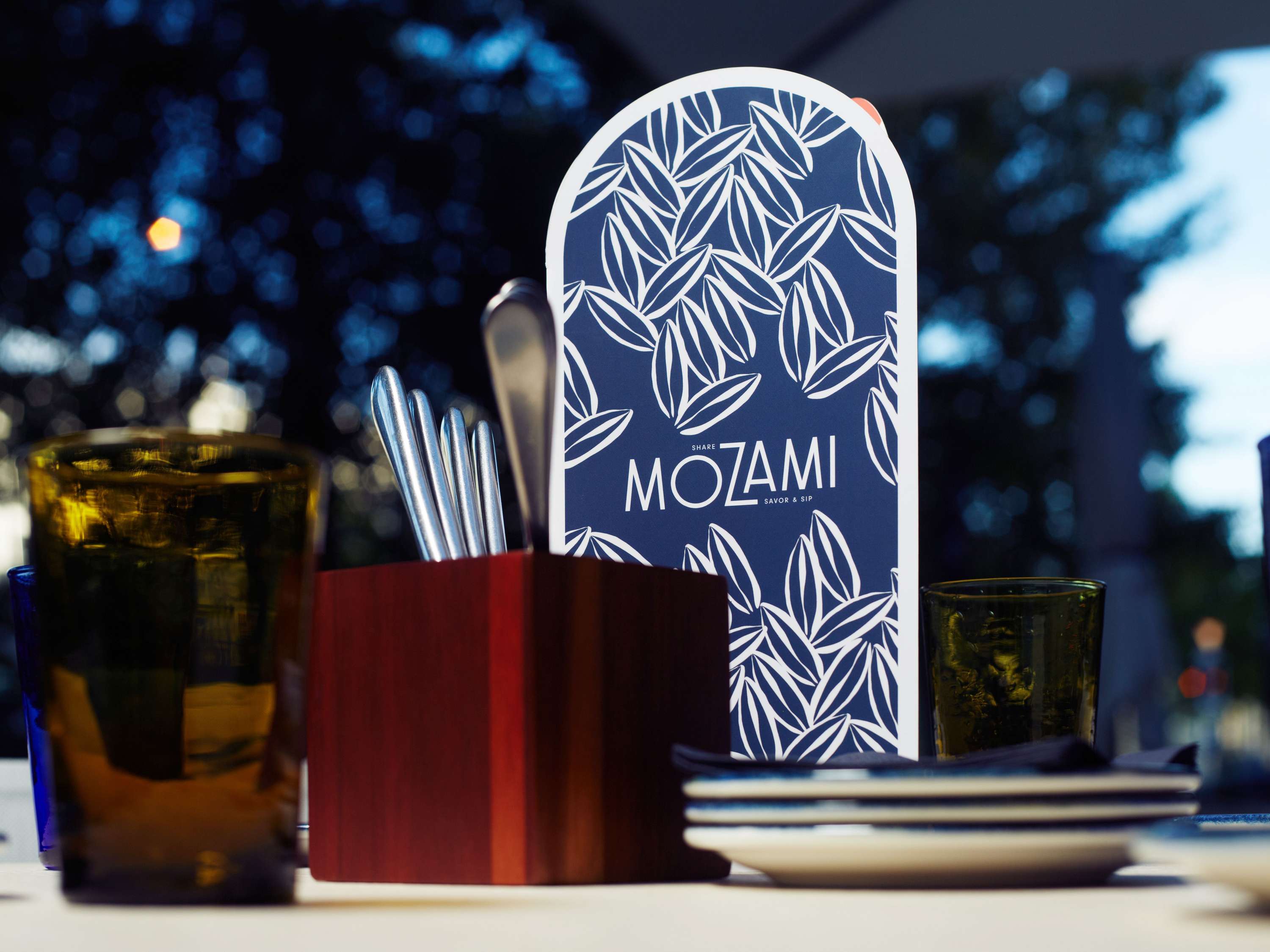 MOZAMI BAR, Lindbergh-Platz 1 in Glattpark