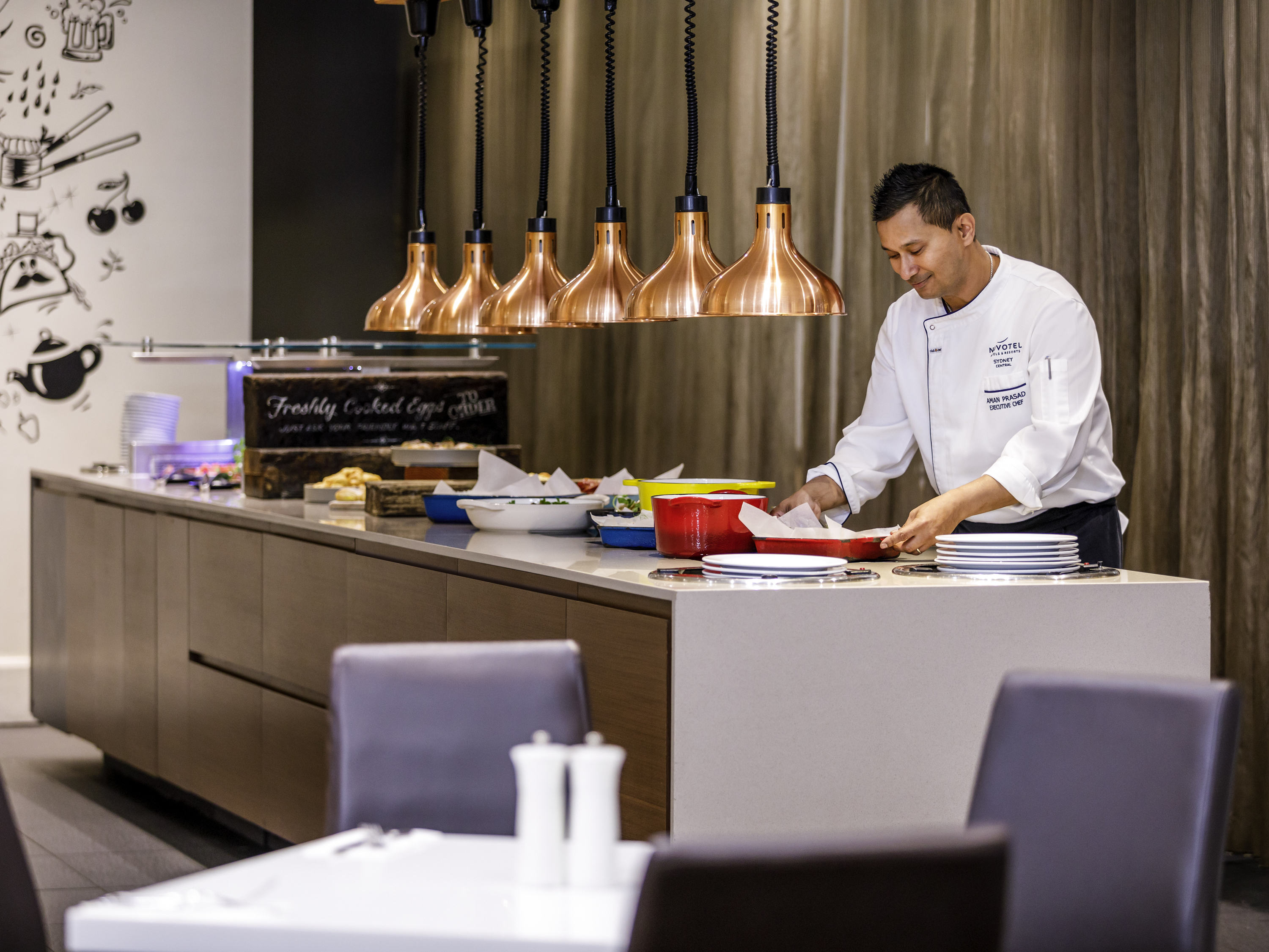 Images THOMAS ST. KITCHEN & BAR