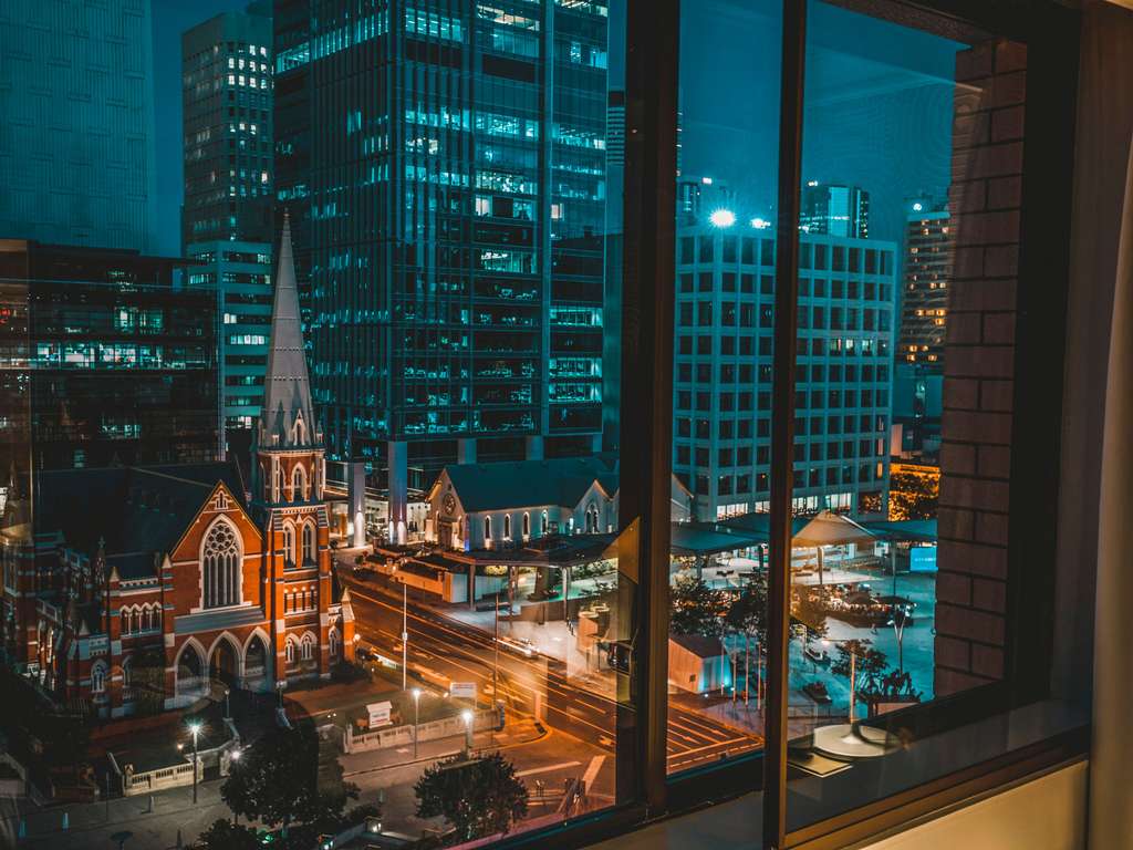 Images Pullman Brisbane King George Square