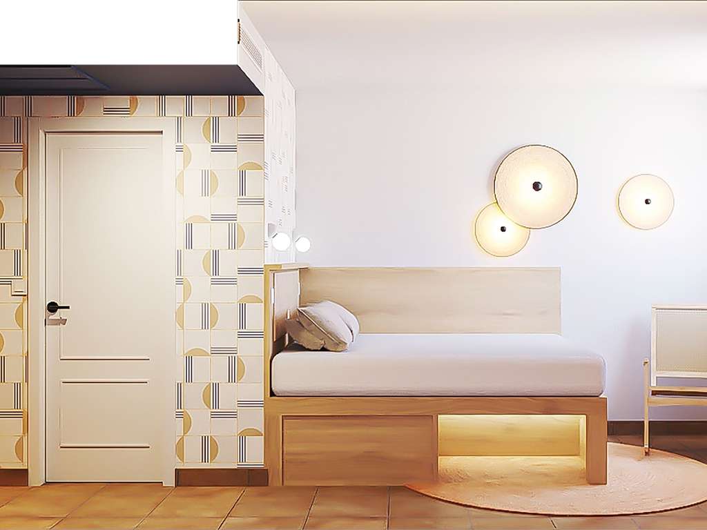 Images greet Alicante Centro