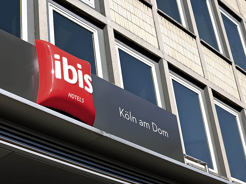 ibis Koeln Am Dom, Bahnhofsvorplatz in Koeln