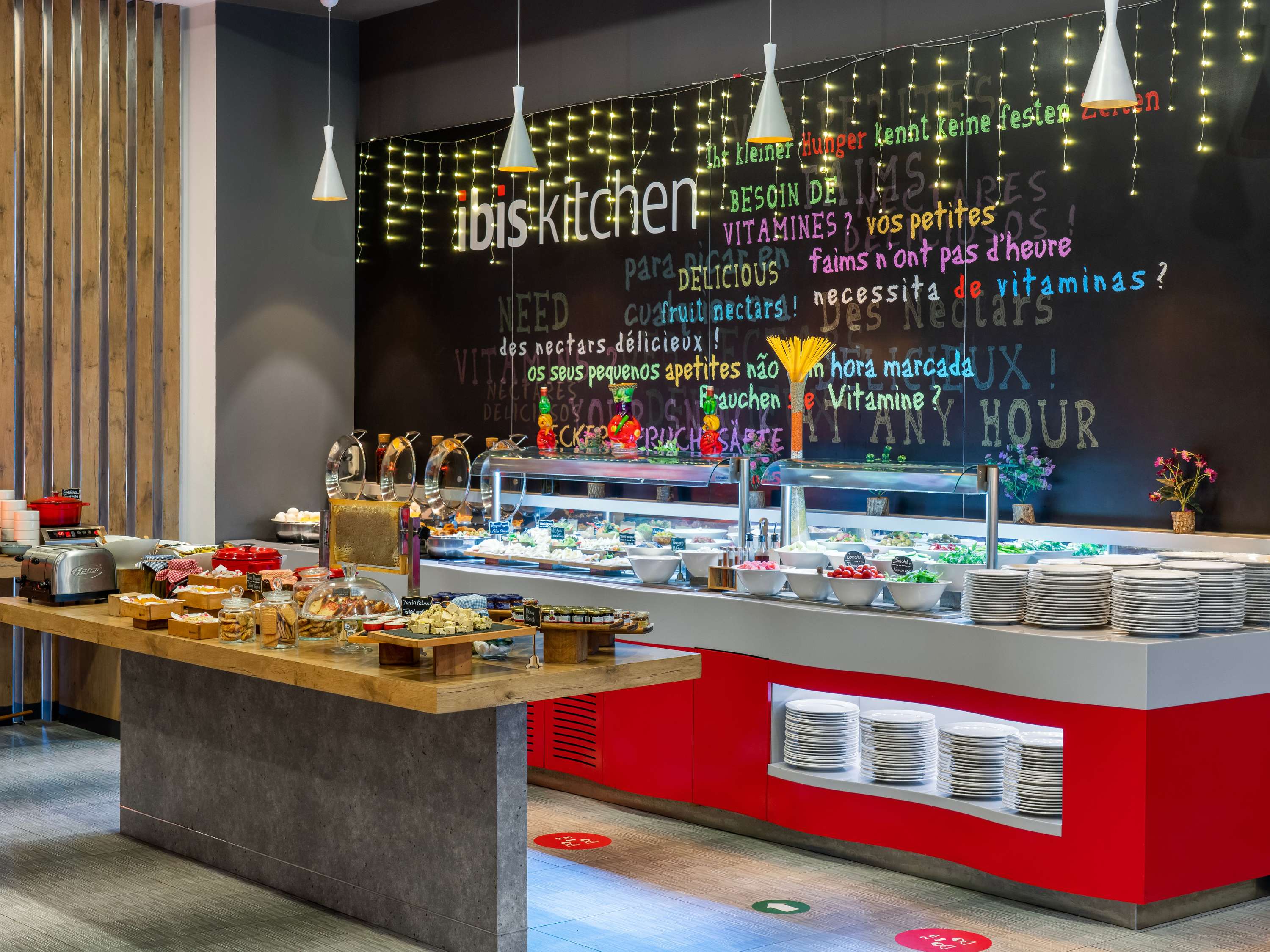 Images MAIN RESTAURANT