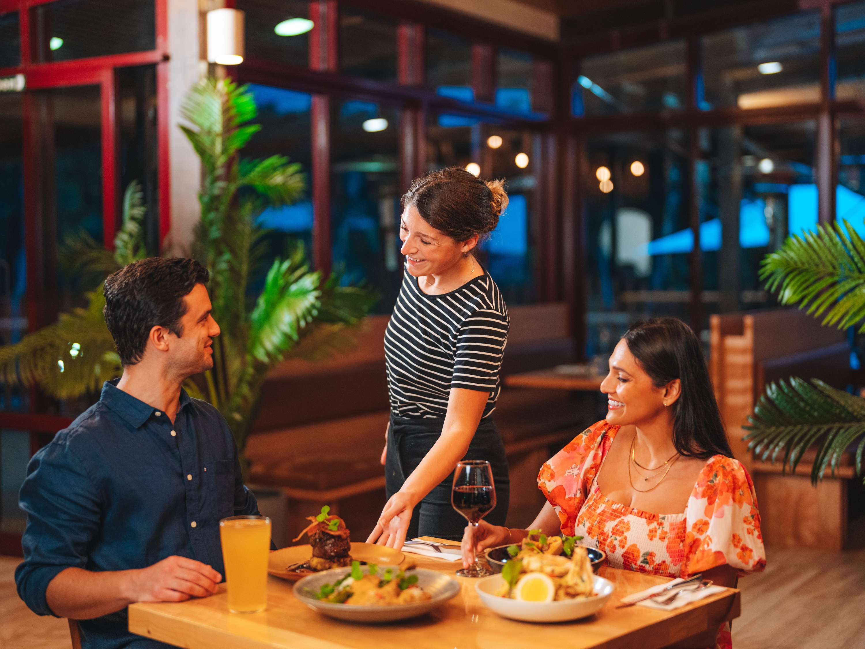 Images Sand & Wood Restaurant