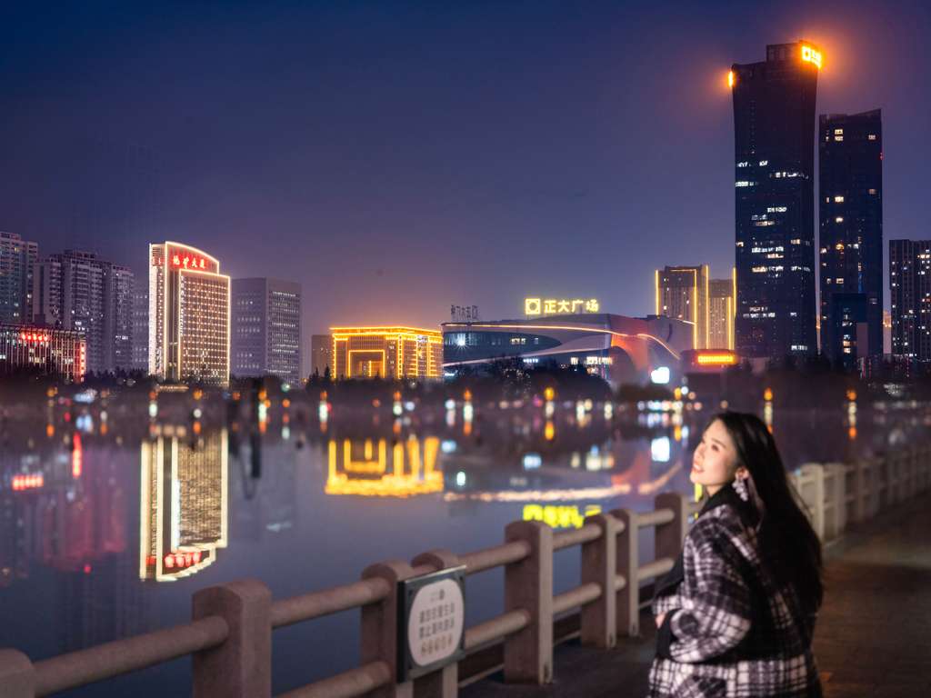 Images 洛阳市政府美居