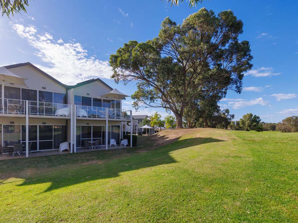 Images The Sebel Swan Valley The Vines