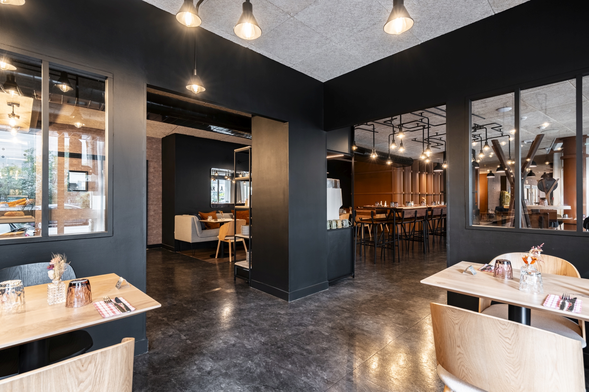 Petite salle du restaurant Le Loft