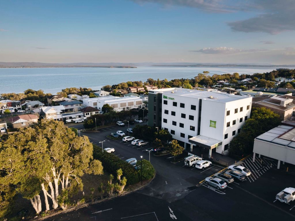 Images ibis Styles The Entrance