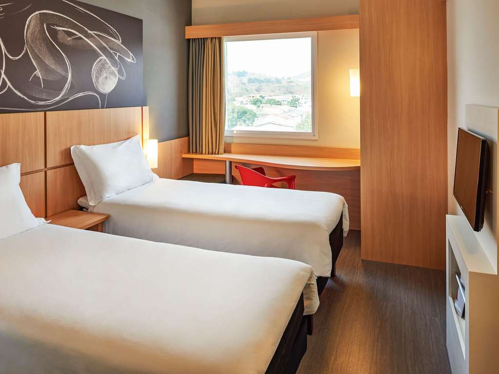 Images ibis Guaratingueta Aparecida