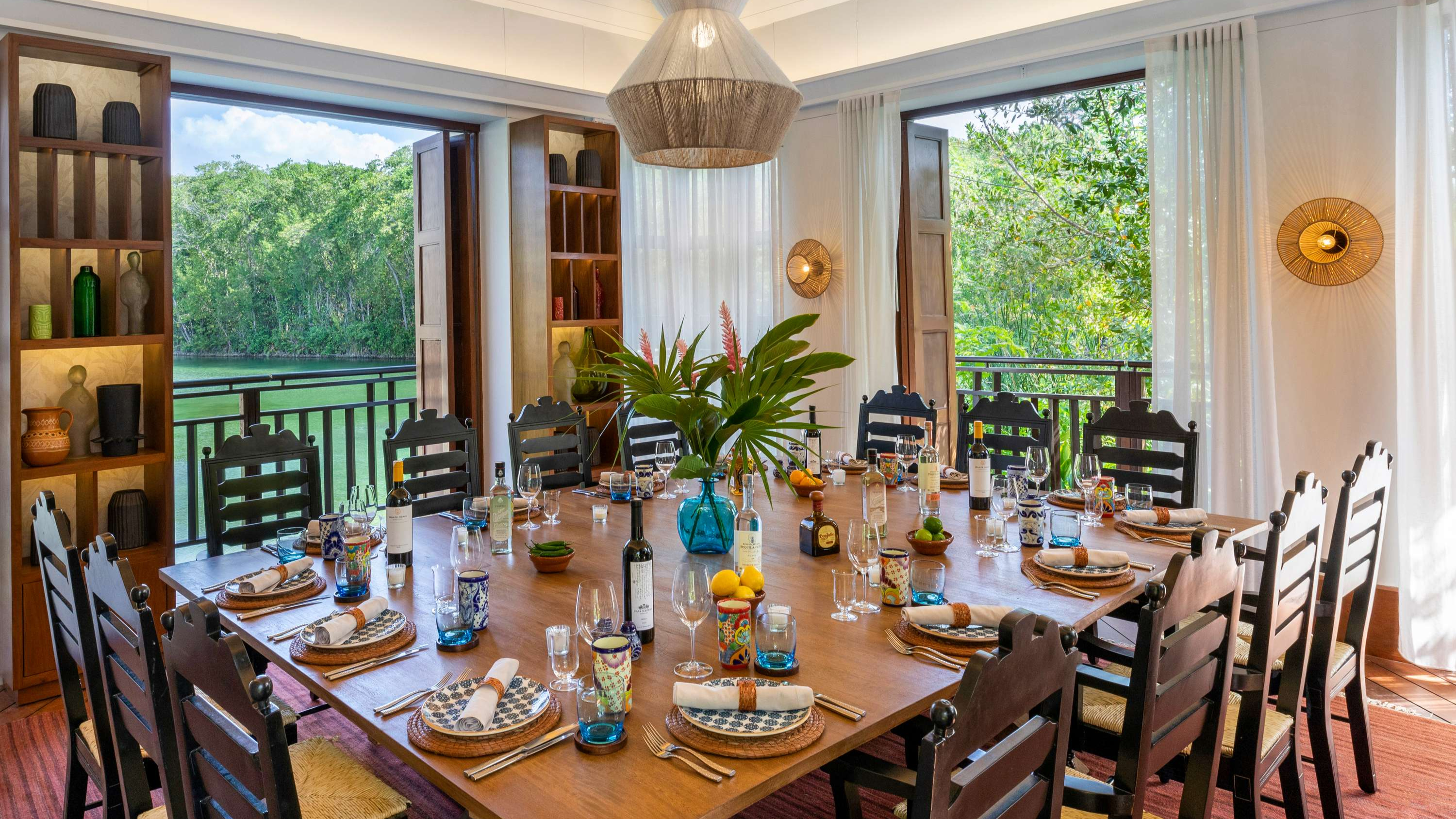 Images LA LAGUNA RESTAURANT AND LOUNGE