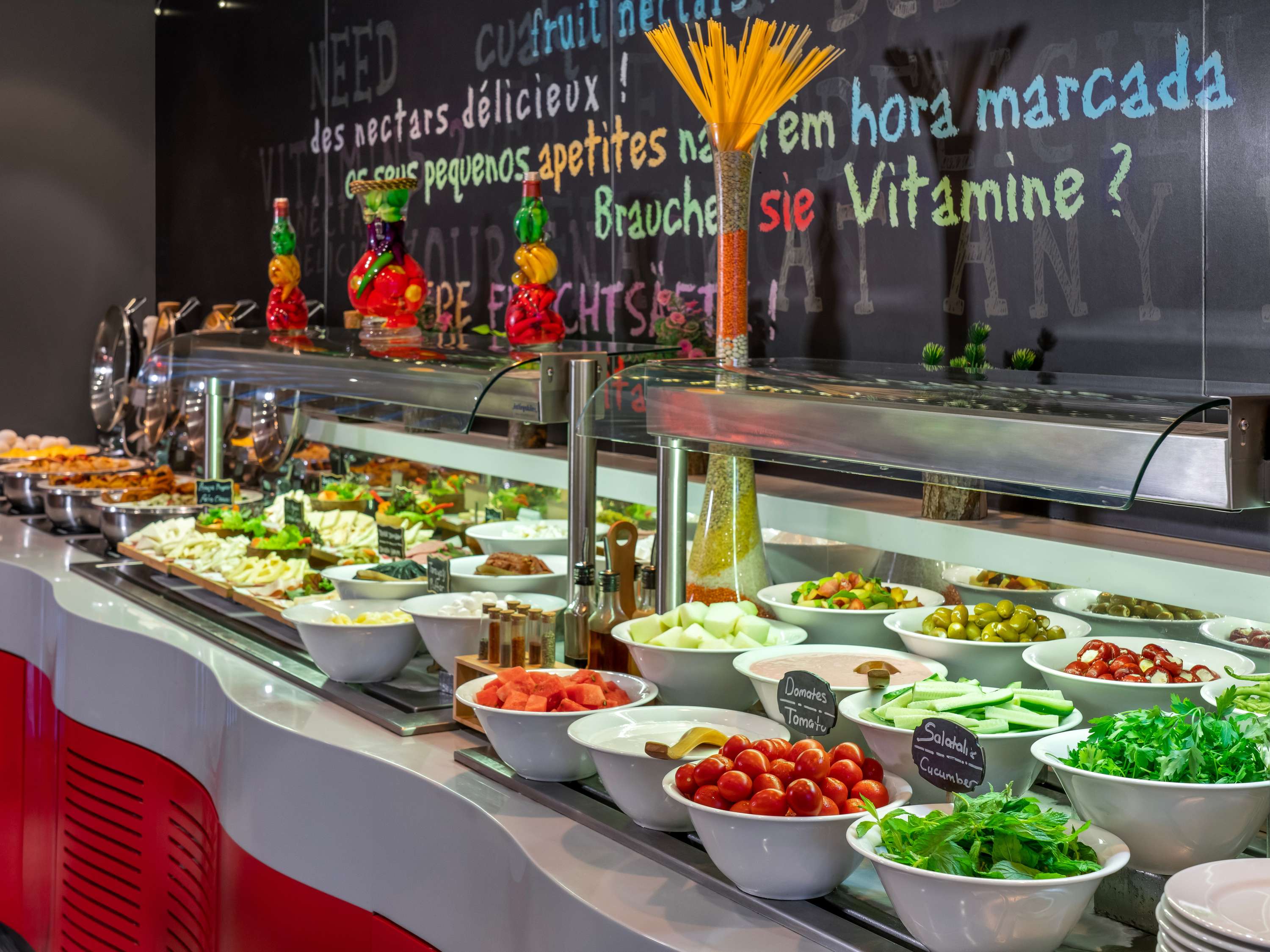 Images MAIN RESTAURANT