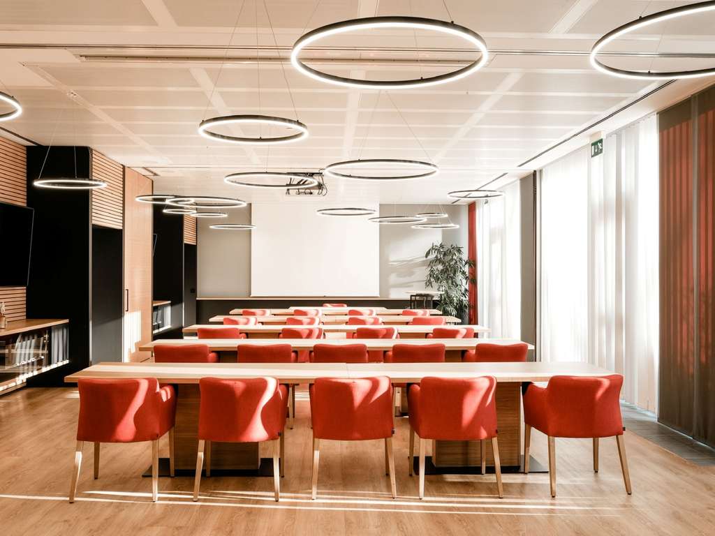 Webers Hotel im Ruhrturm Essen by Accor, Huttropstrasse 60 in Essen