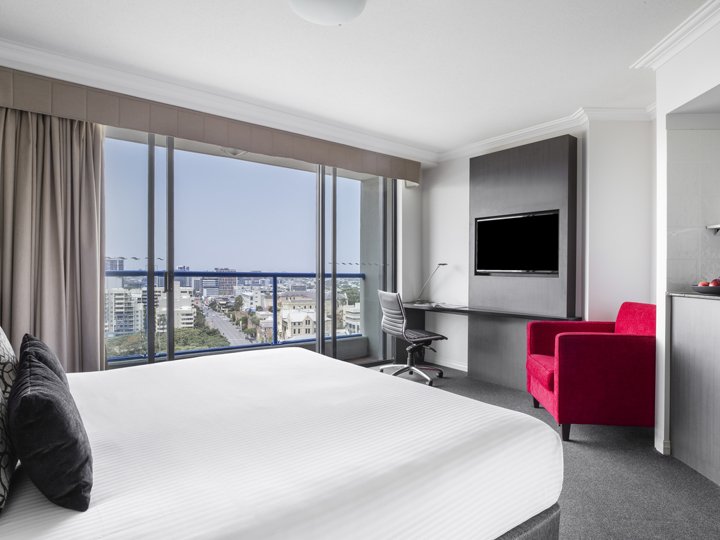 Images Mantra on Queen Brisbane