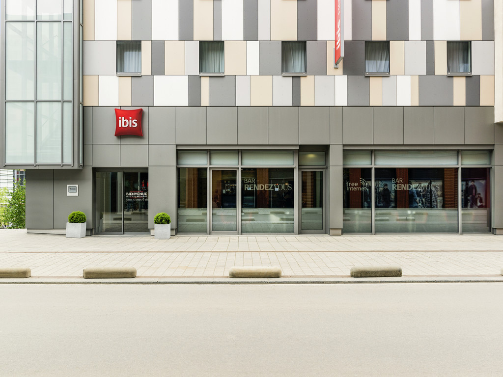 Images ibis Esch Belval