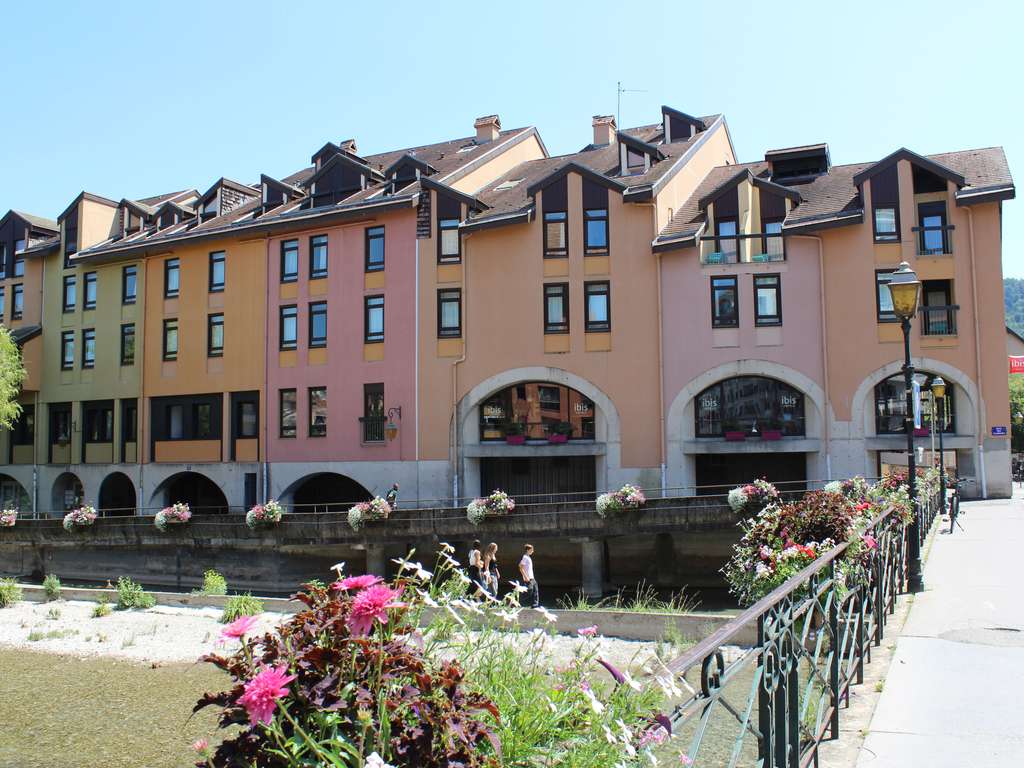 Images ibis Annecy Centre Vieille Ville
