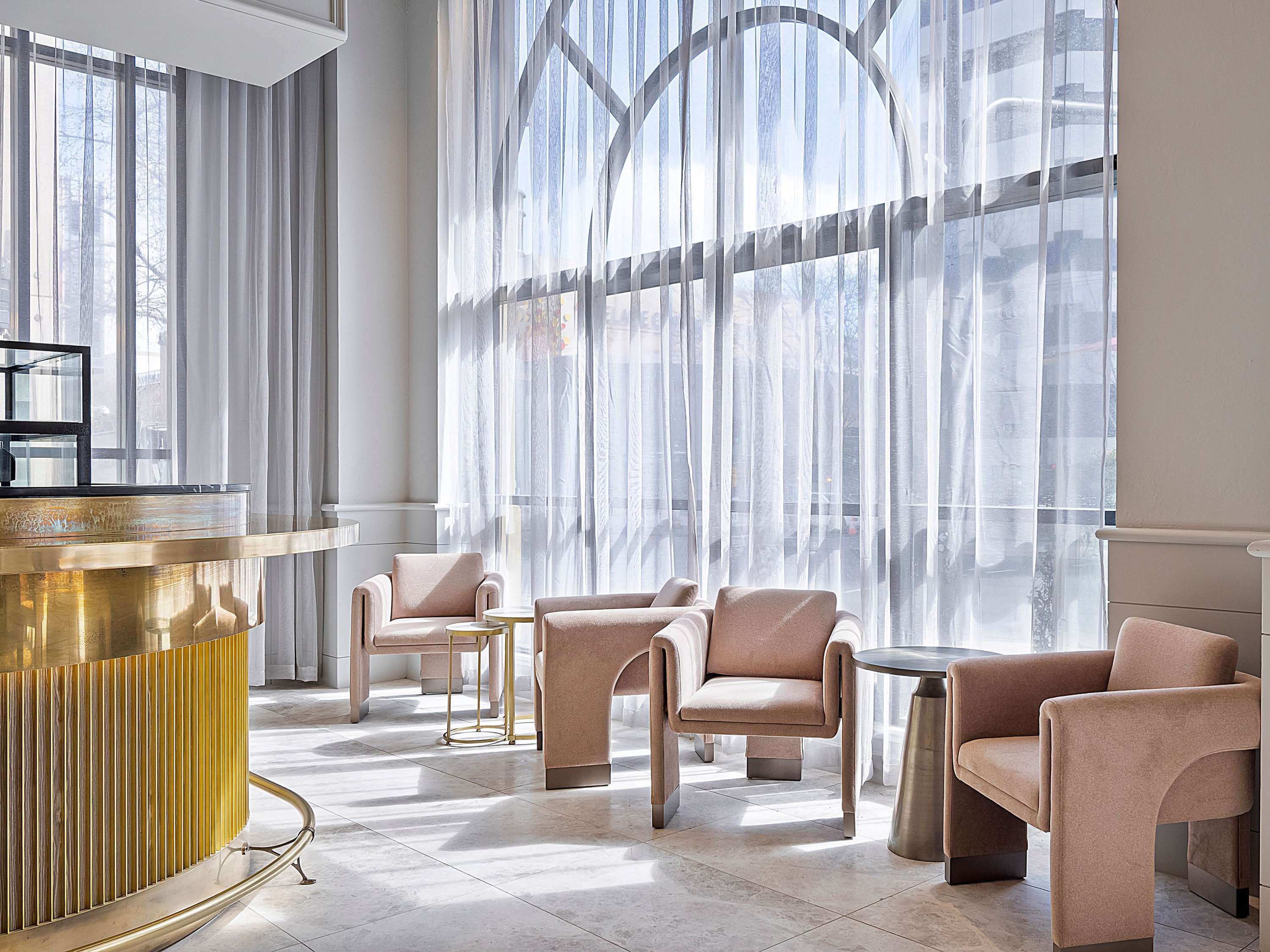 Luma Bar