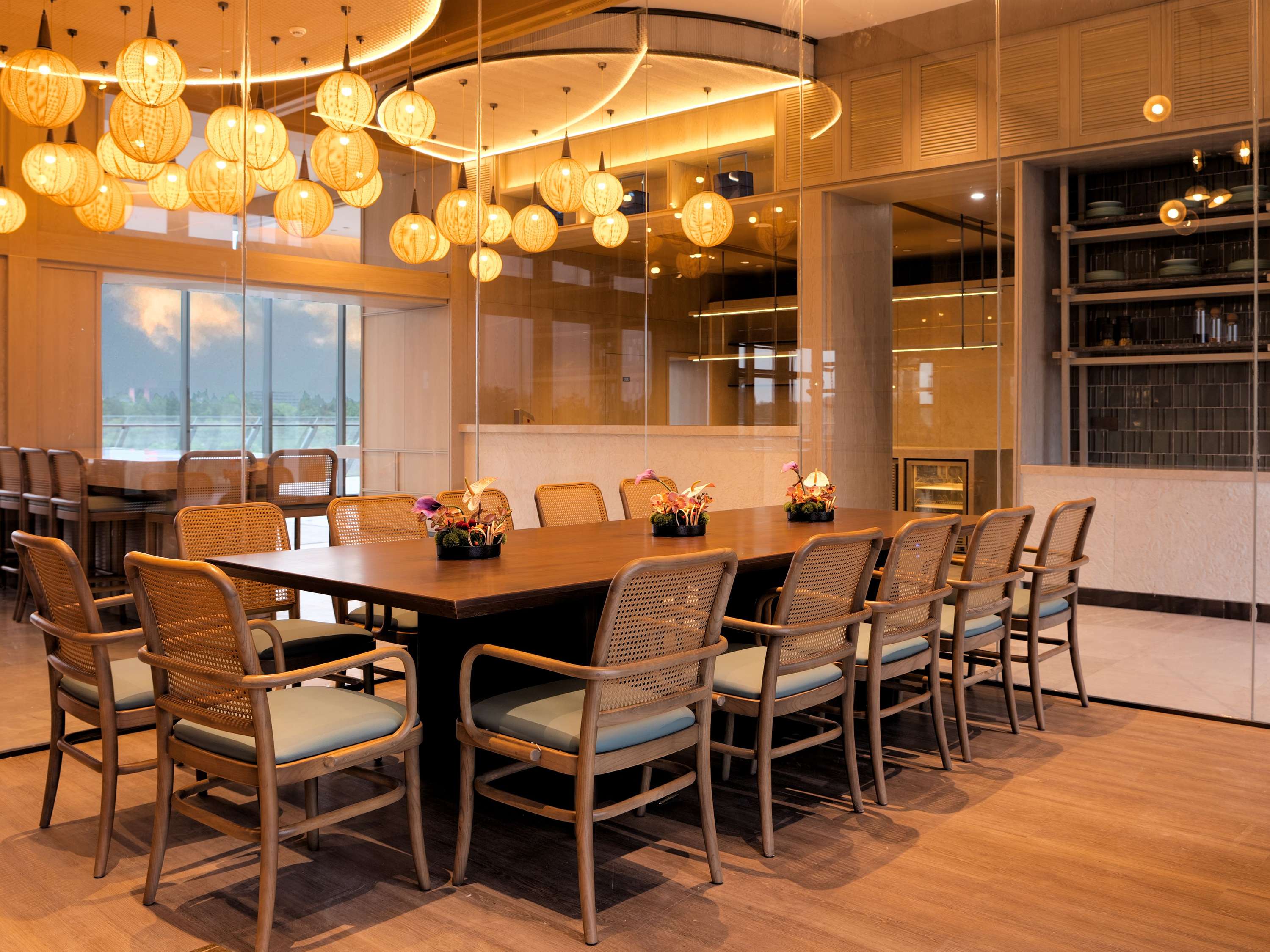 Images M Kitchen All Day Dining