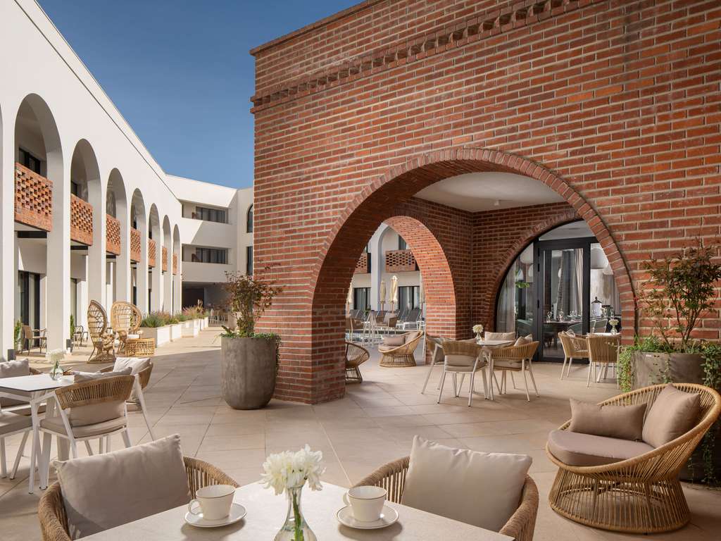 Images Mercure Conacul Cozieni