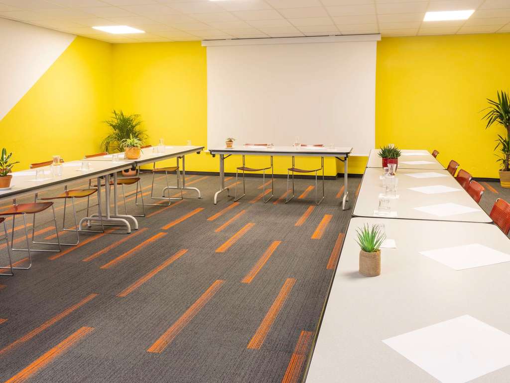 Images greet Hotel Nancy Sud