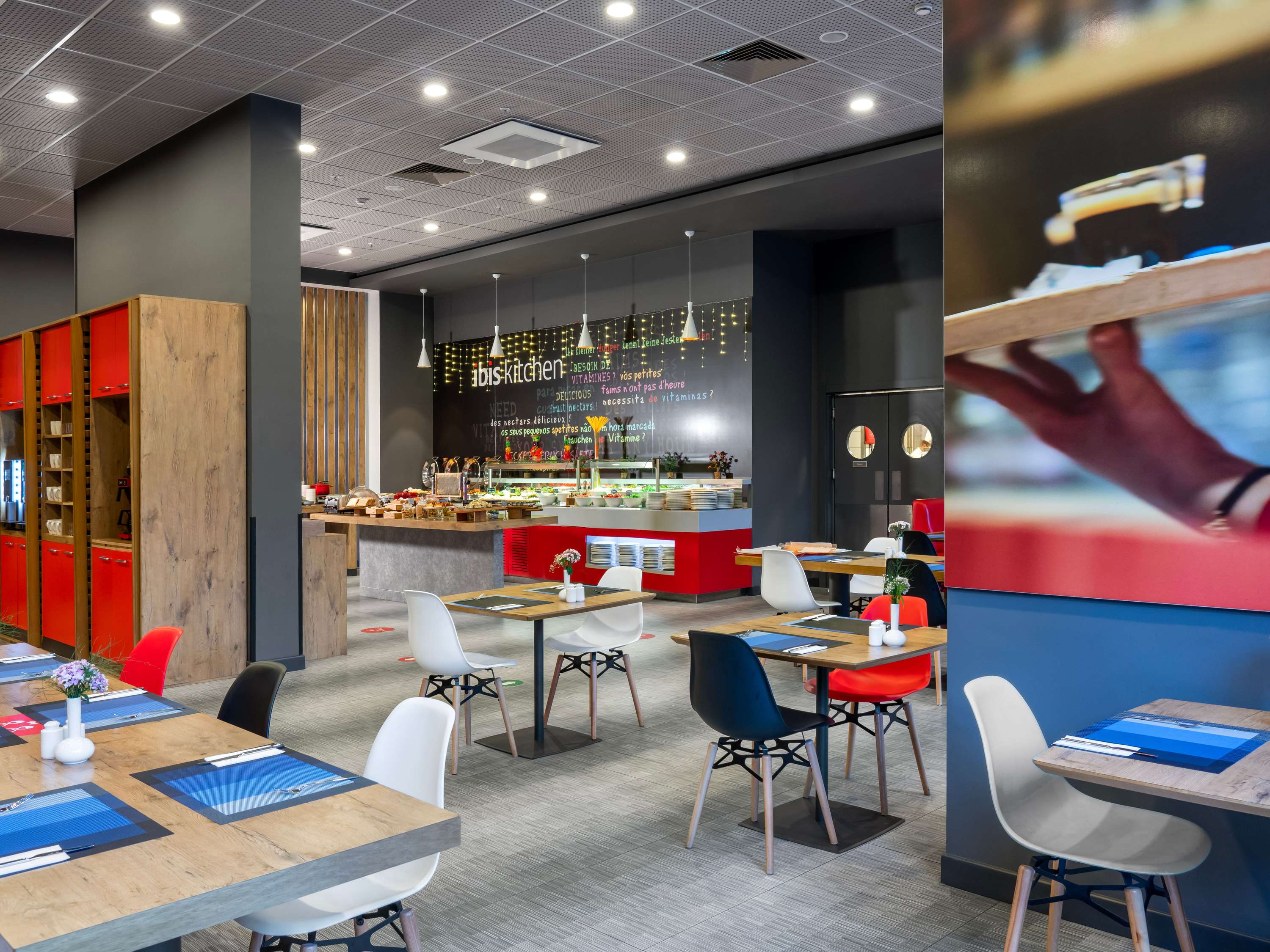 Images MAIN RESTAURANT